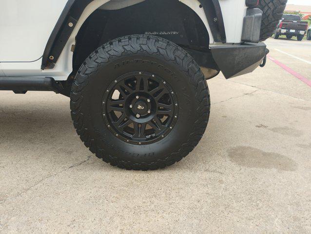 used 2015 Jeep Wrangler Unlimited car, priced at $20,997