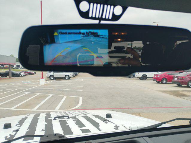 used 2015 Jeep Wrangler Unlimited car, priced at $20,997