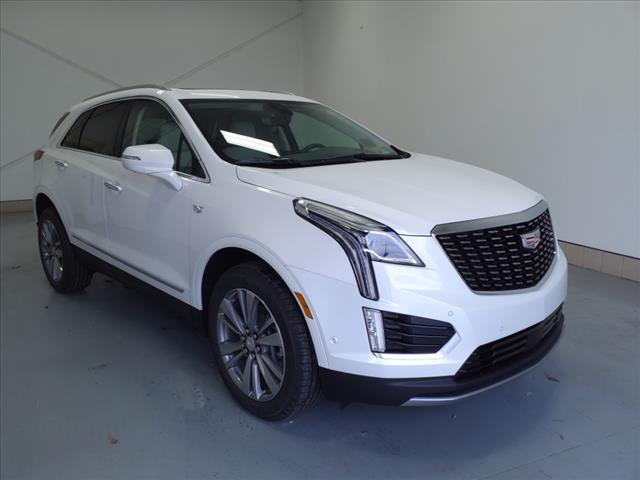 new 2025 Cadillac XT5 car, priced at $56,990