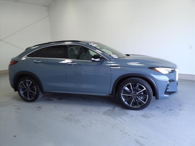 used 2023 INFINITI QX55 car