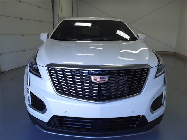 new 2025 Cadillac XT5 car, priced at $58,990