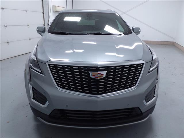 new 2025 Cadillac XT5 car, priced at $52,190