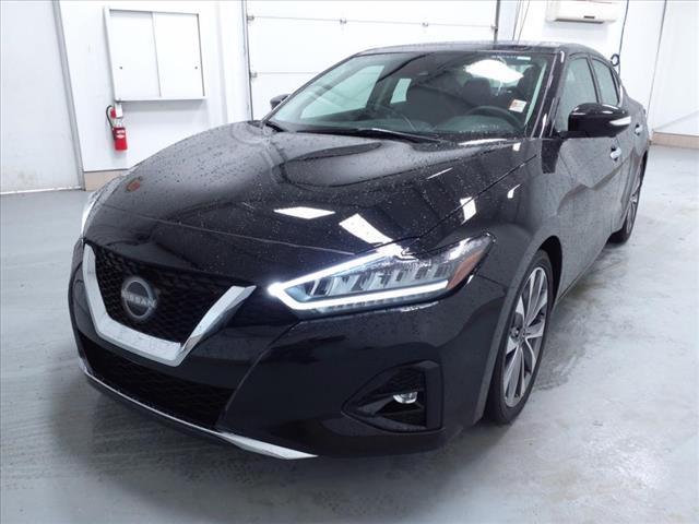 used 2023 Nissan Maxima car