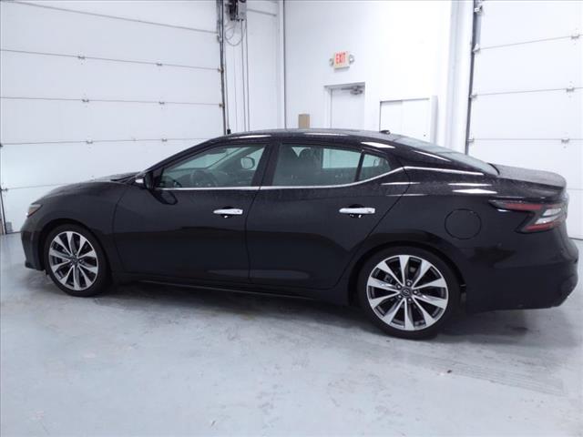 used 2023 Nissan Maxima car