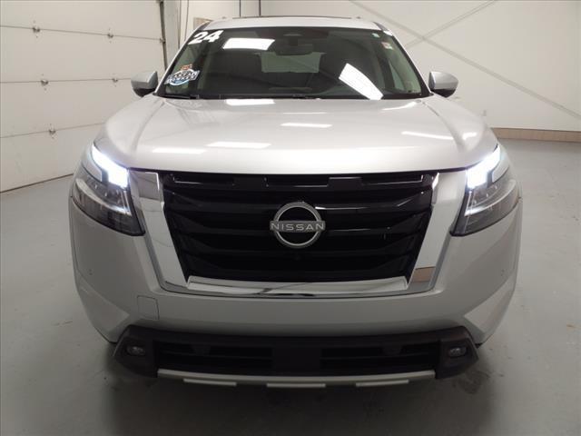 used 2024 Nissan Pathfinder car