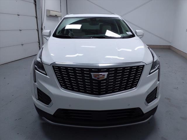 new 2025 Cadillac XT5 car, priced at $57,990