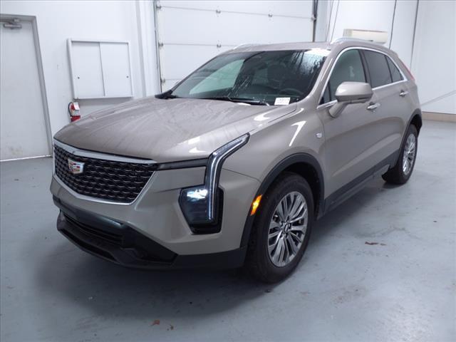 new 2025 Cadillac XT4 car, priced at $44,015