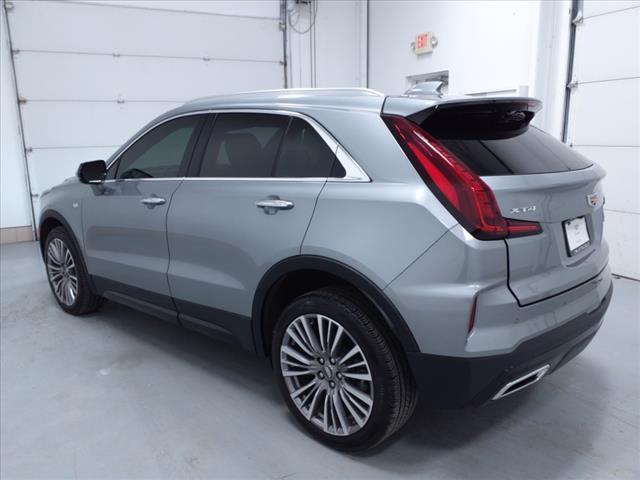 used 2024 Cadillac XT4 car