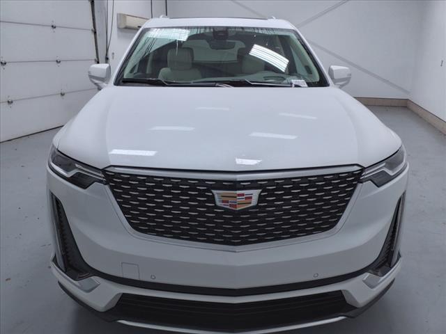 new 2025 Cadillac XT6 car, priced at $59,165