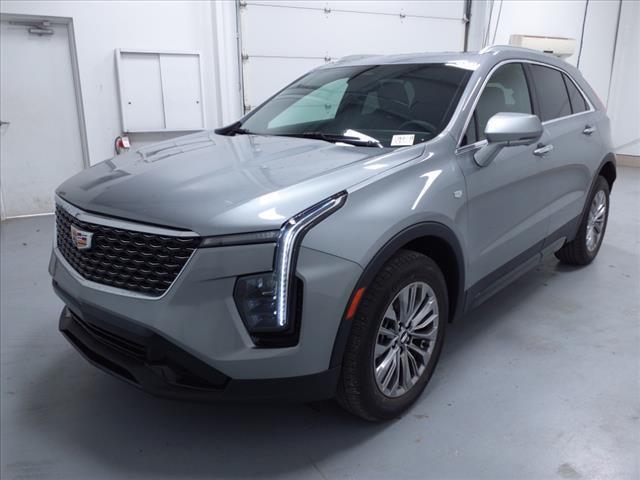 new 2025 Cadillac XT4 car, priced at $43,390