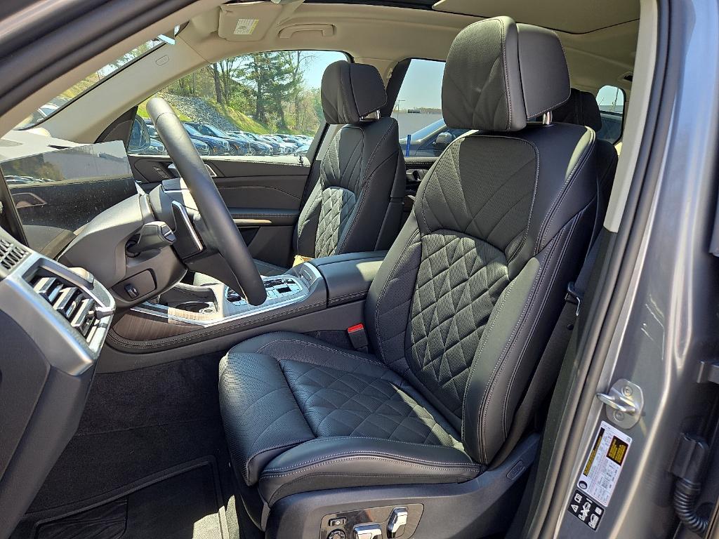 used 2024 BMW X7 car, priced at $79,950