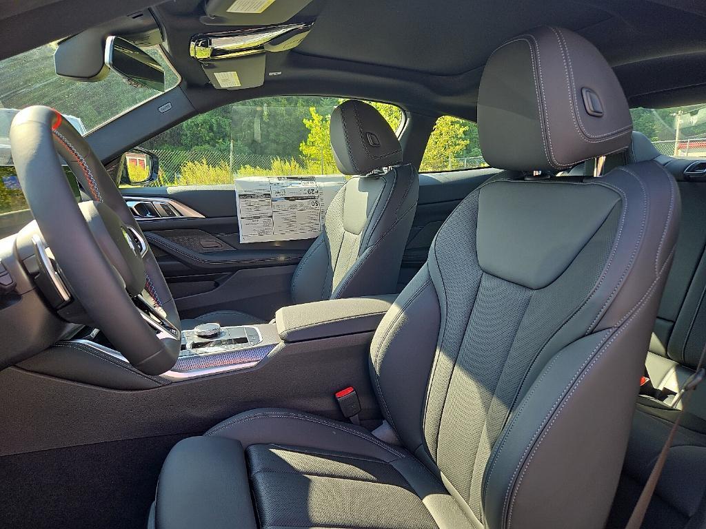 new 2025 BMW M440 car, priced at $70,130