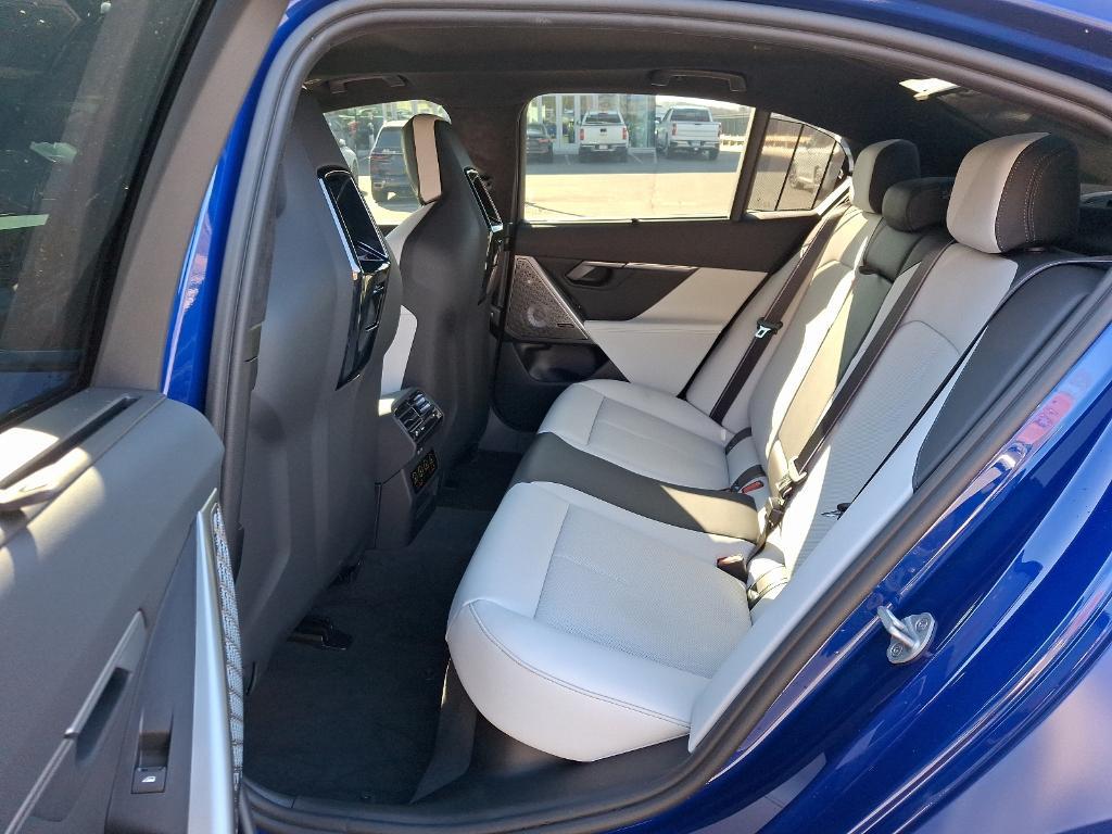 used 2025 BMW M5 car, priced at $129,650