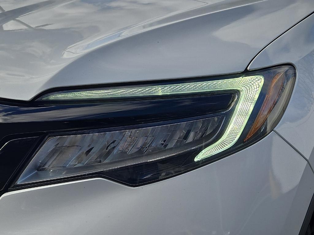 used 2021 Honda Pilot car, priced at $30,950