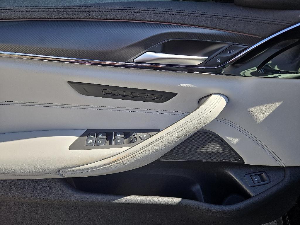 used 2023 BMW M5 car, priced at $84,550