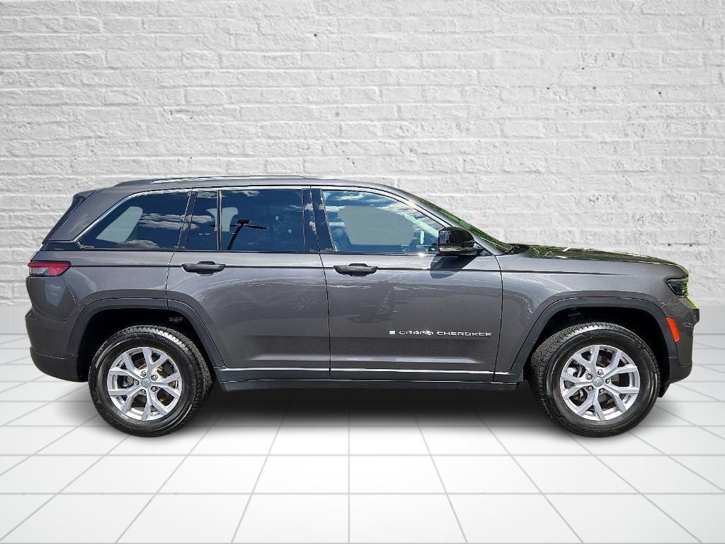 used 2022 Jeep Grand Cherokee car, priced at $28,950