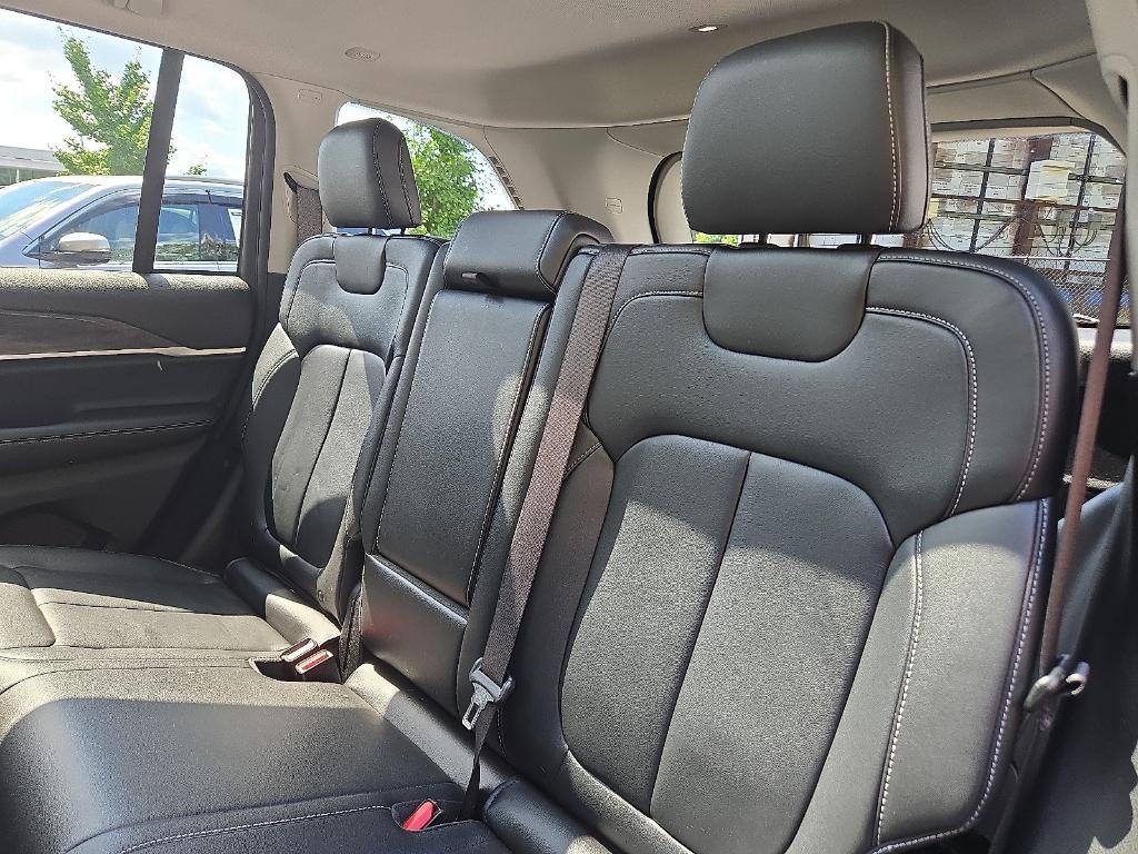 used 2022 Jeep Grand Cherokee car, priced at $28,950