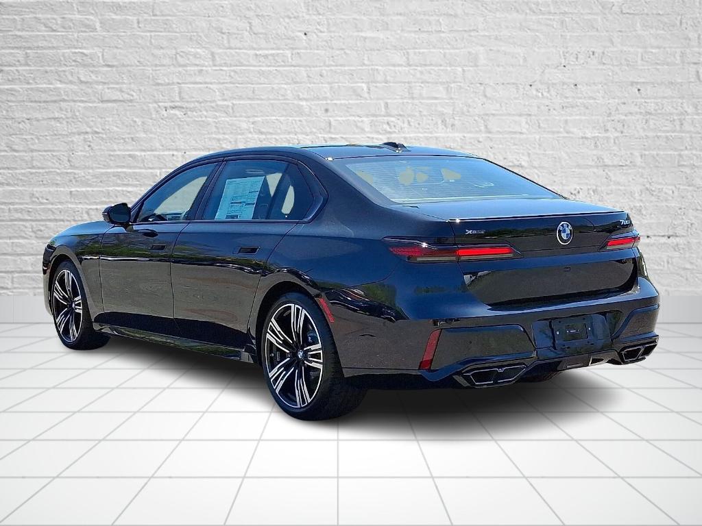 new 2025 BMW 760 car, priced at $137,550