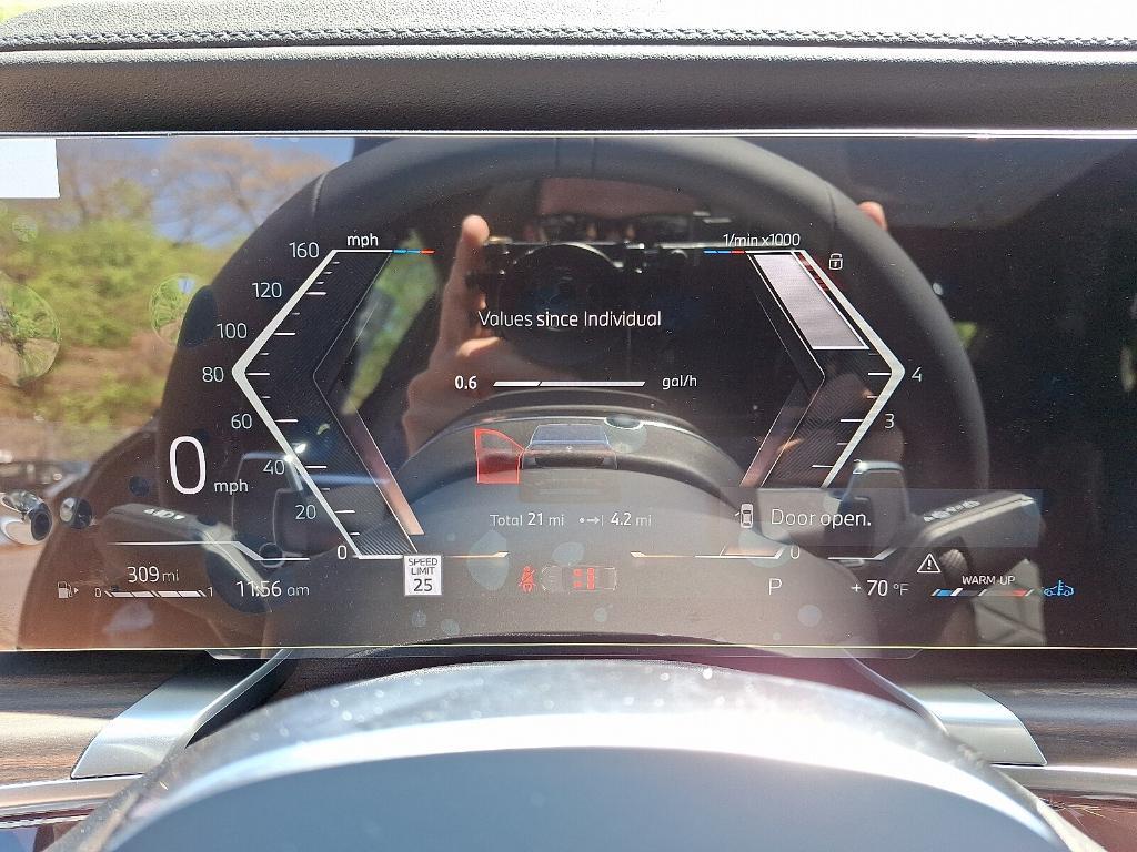 new 2025 BMW 760 car, priced at $137,550