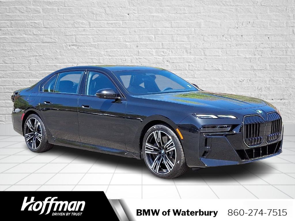 new 2025 BMW 760 car, priced at $137,550
