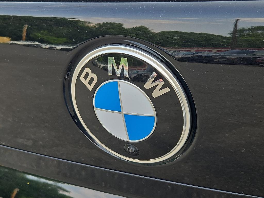 new 2025 BMW 760 car, priced at $127,100