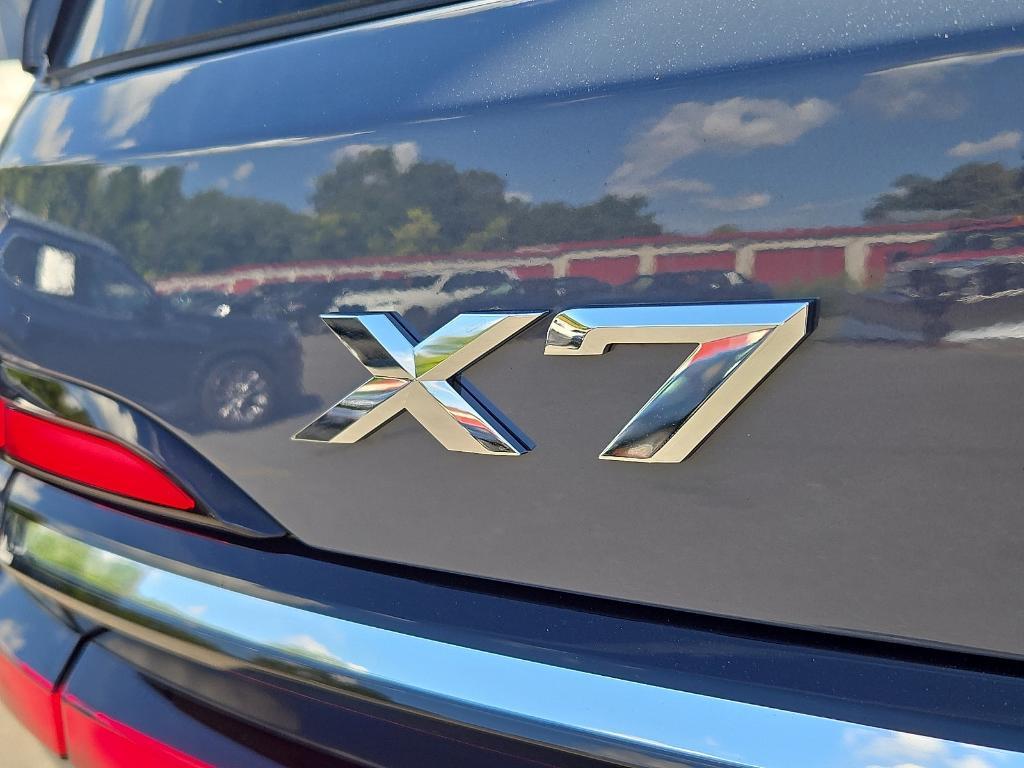 new 2026 BMW X7 car, priced at $96,180