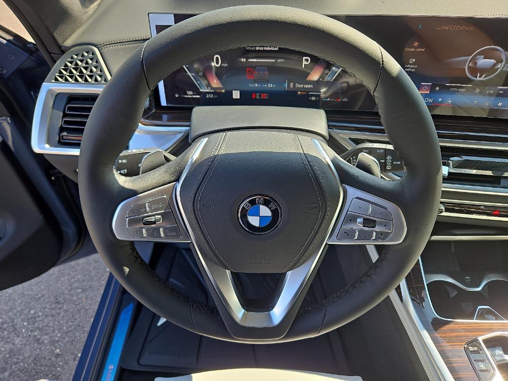 new 2026 BMW X7 car, priced at $96,180