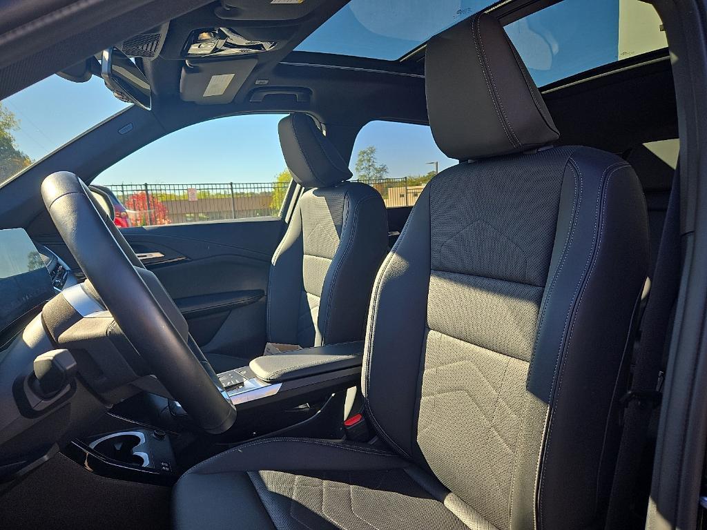 used 2025 BMW X1 car, priced at $40,550