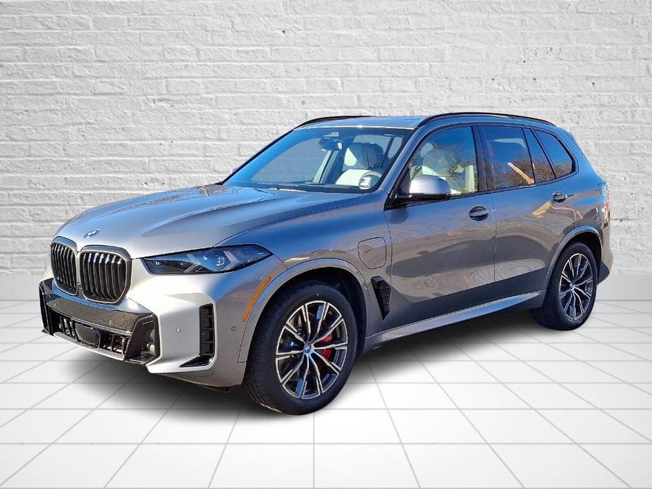 new 2025 BMW X5 PHEV car, priced at $82,610