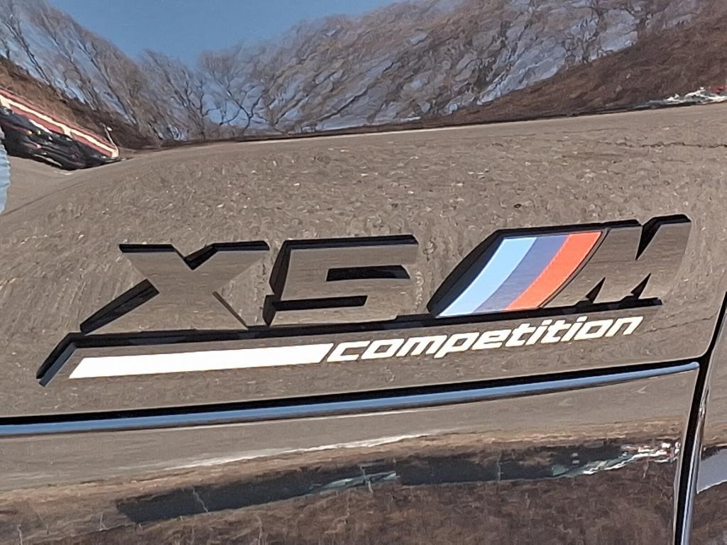 new 2025 BMW X5 M car, priced at $137,305