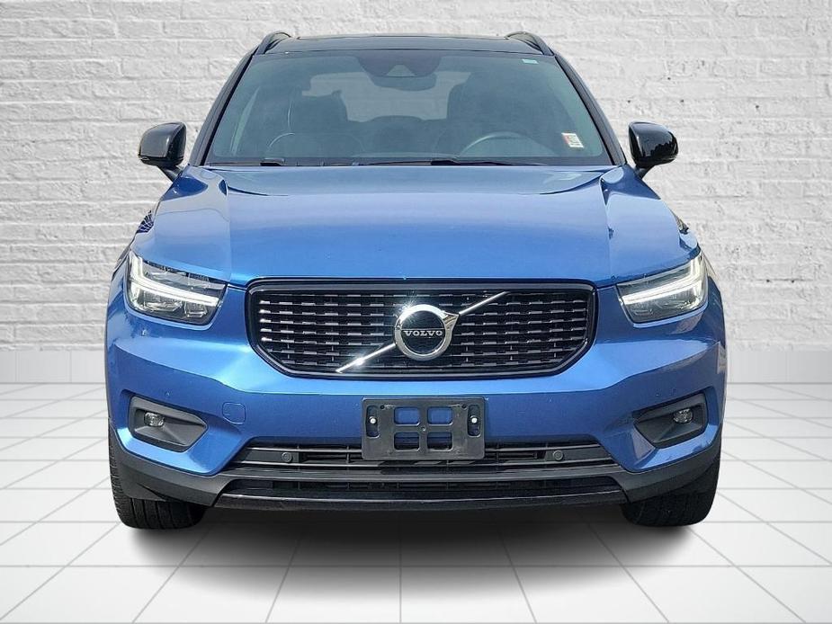 used 2021 Volvo XC40 car, priced at $29,400