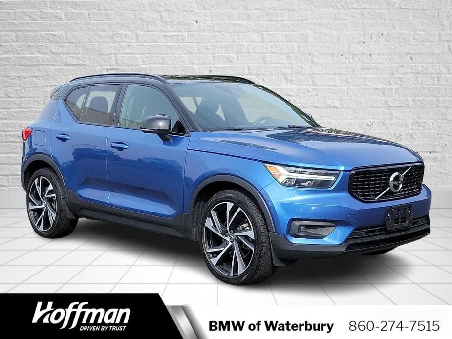 used 2021 Volvo XC40 car, priced at $29,400