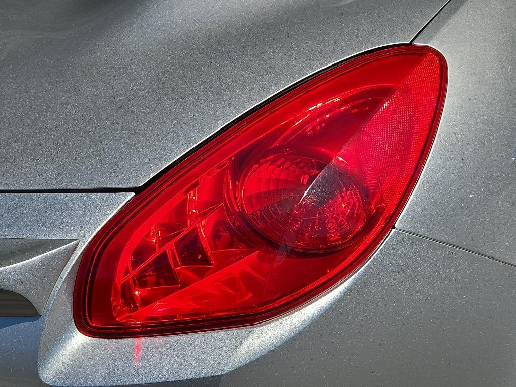 used 2007 Pontiac Solstice car, priced at $12,550