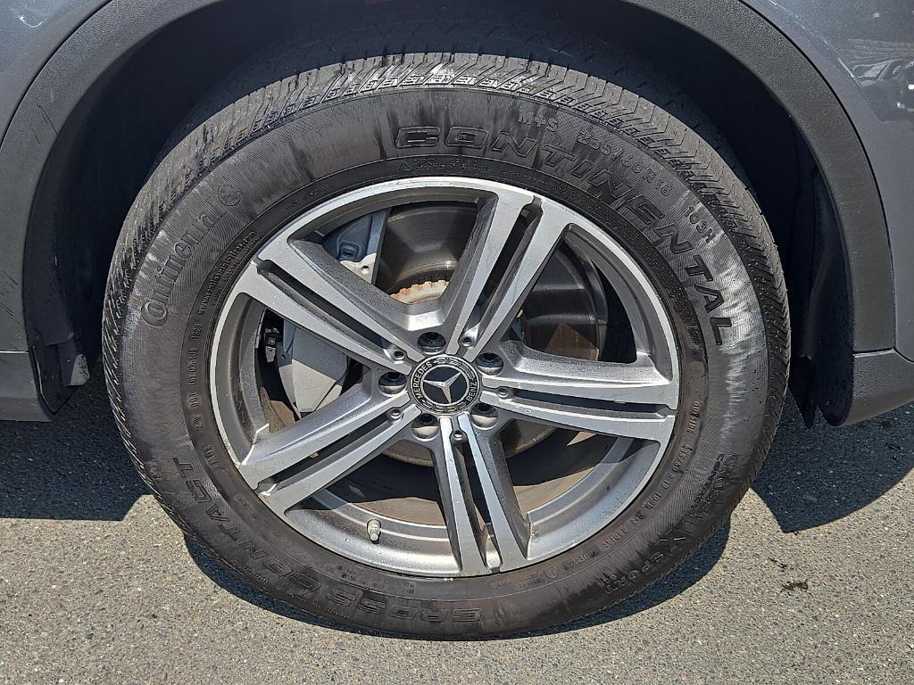 used 2020 Mercedes-Benz GLC 300 car, priced at $27,750