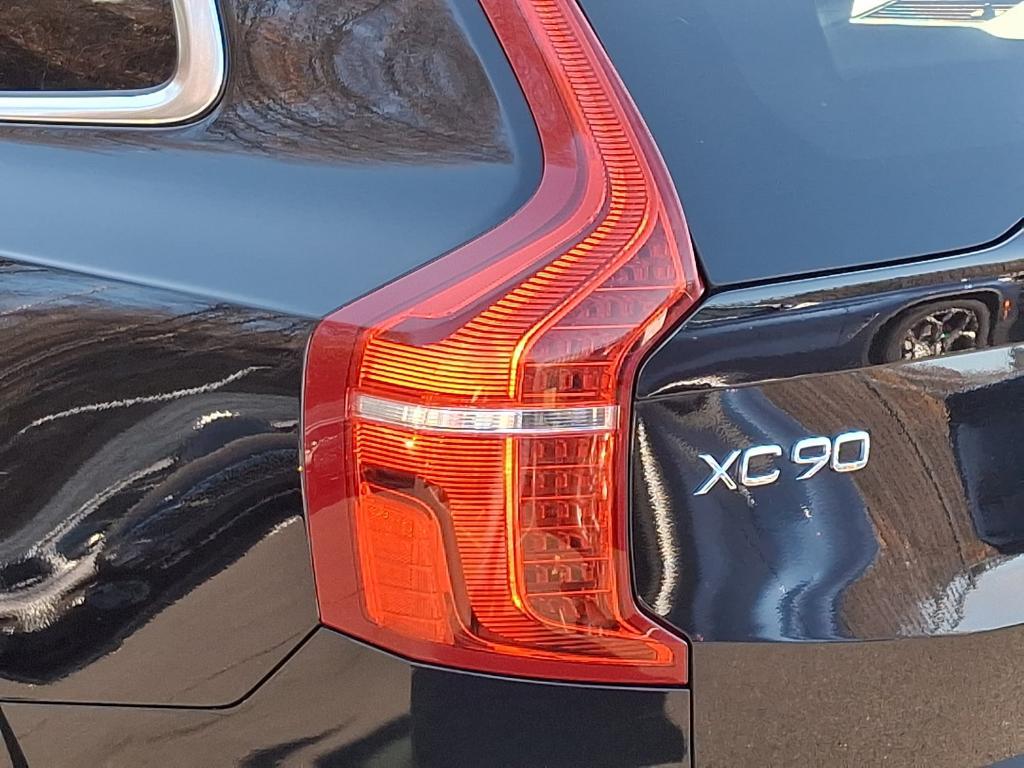 used 2018 Volvo XC90 car, priced at $17,050