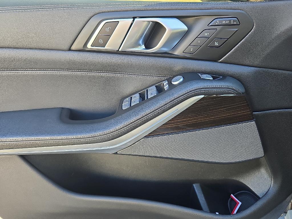 used 2023 BMW X7 car, priced at $52,950