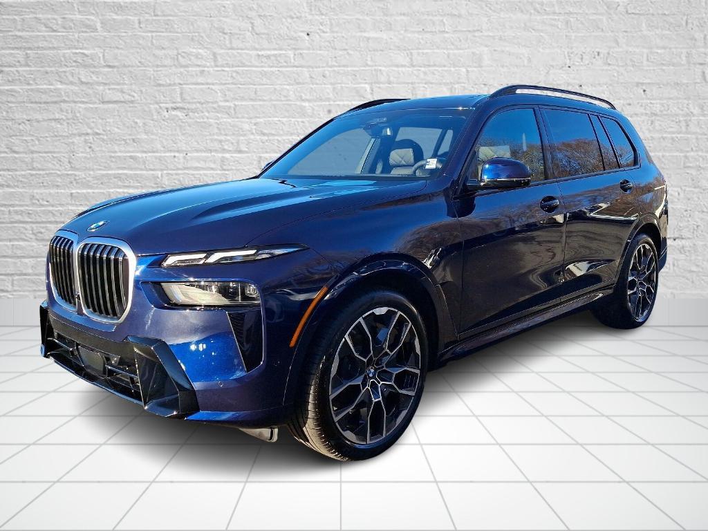 new 2025 BMW X7 car, priced at $104,470