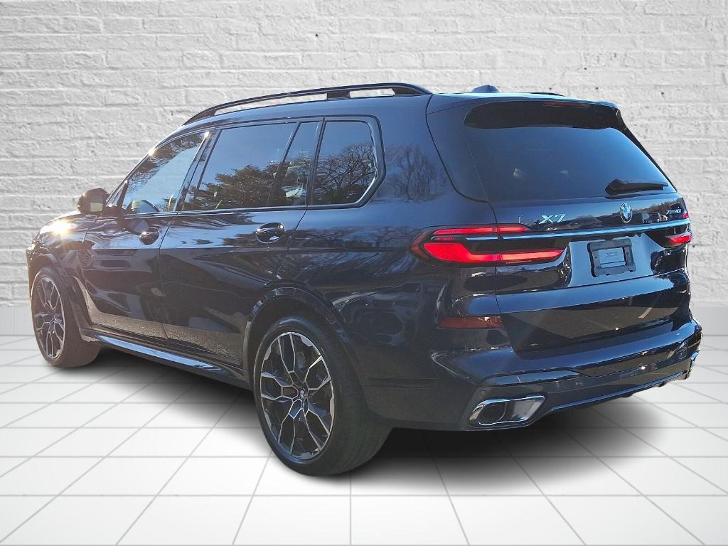 new 2025 BMW X7 car, priced at $104,470