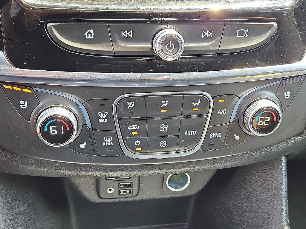 used 2023 Chevrolet Traverse car, priced at $38,950