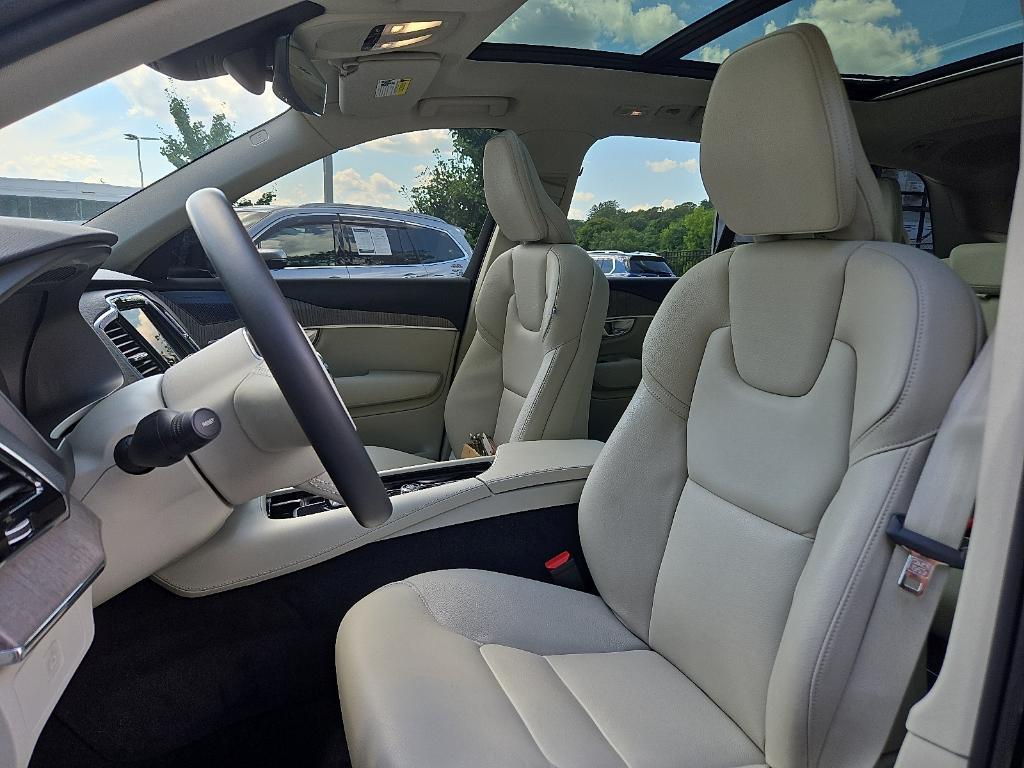 used 2023 Volvo XC90 car, priced at $34,850
