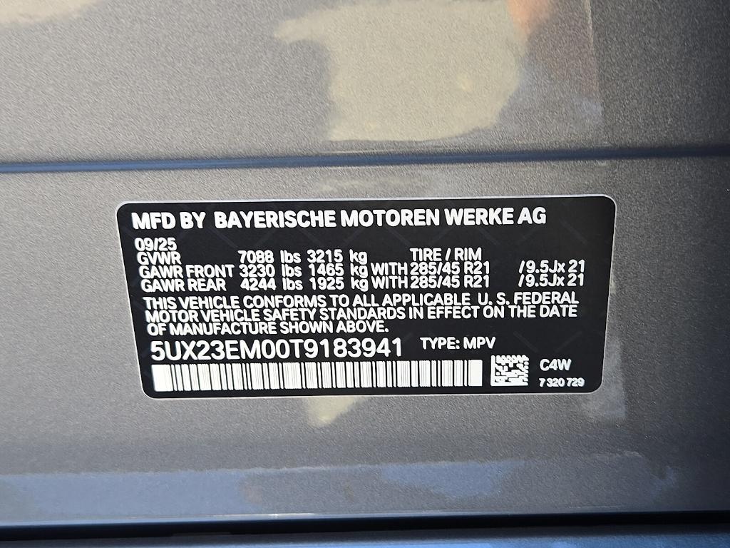new 2026 BMW X7 car, priced at $93,680