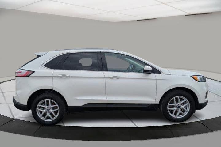 used 2022 Ford Edge car, priced at $18,900