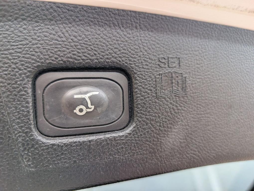 used 2022 Ford Edge car, priced at $22,800