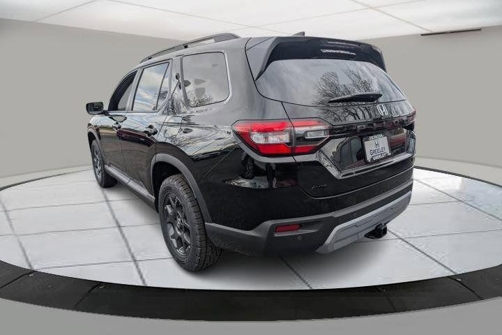 new 2025 Honda Pilot car, priced at $50,895