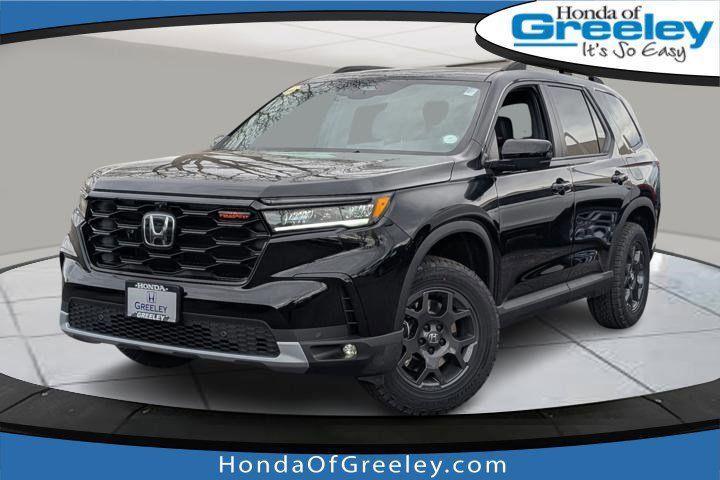 new 2025 Honda Pilot car, priced at $50,895