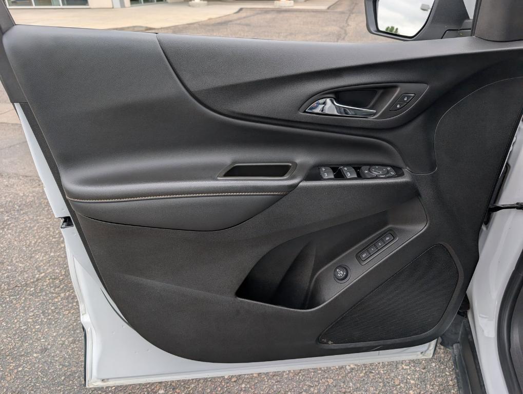 used 2023 Chevrolet Equinox car, priced at $24,200