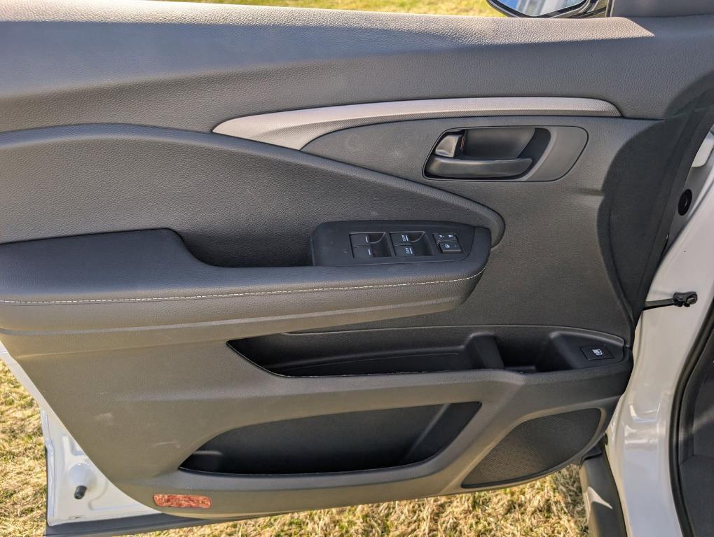 new 2025 Honda Ridgeline car, priced at $42,055