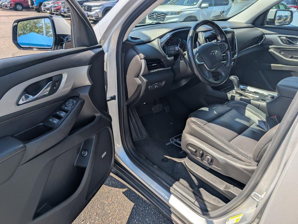 used 2020 Chevrolet Traverse car, priced at $21,900