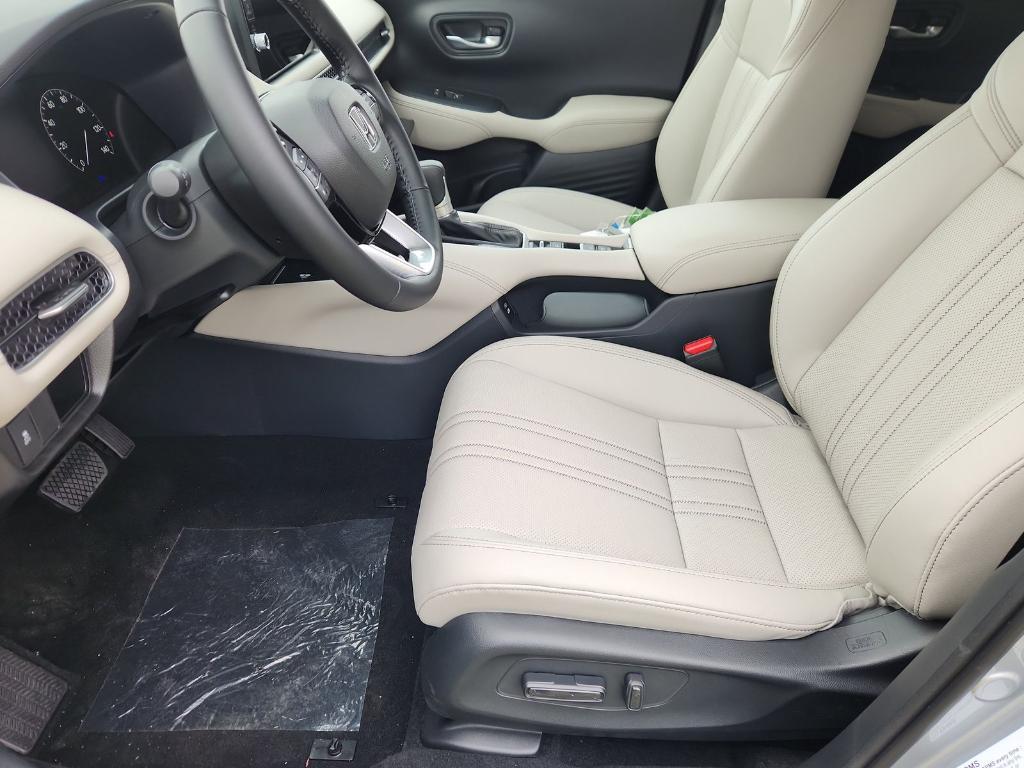 new 2026 Honda HR-V car, priced at $33,000