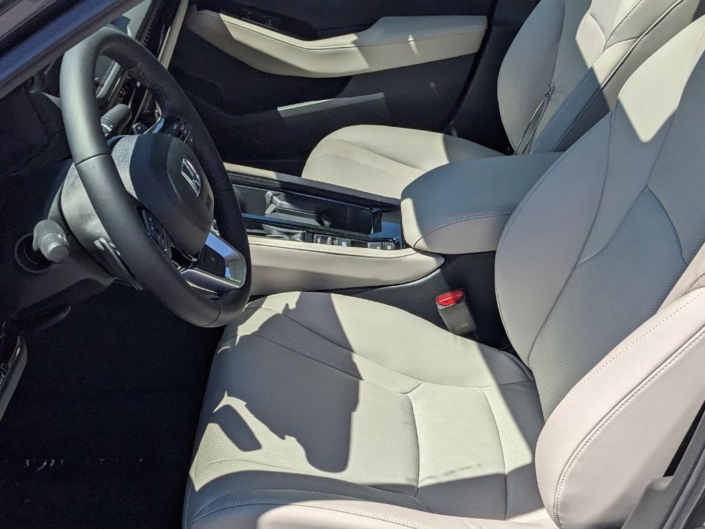 new 2025 Honda Accord Hybrid car, priced at $40,450